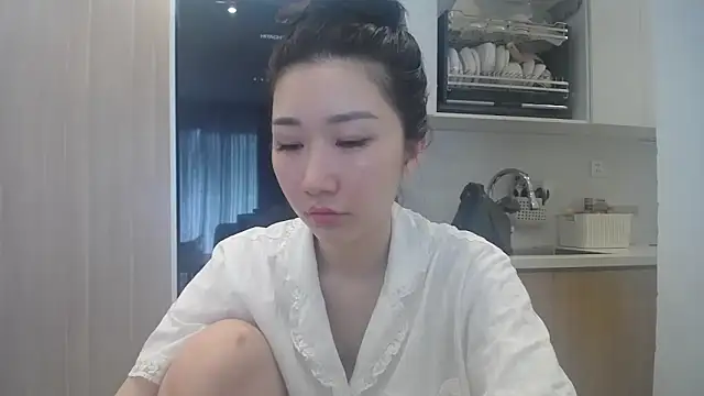 Asiagirll online show from May 31, 3:36 am