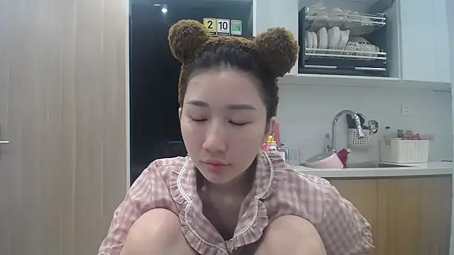 Asiagirll online show from June 15, 2:52 pm