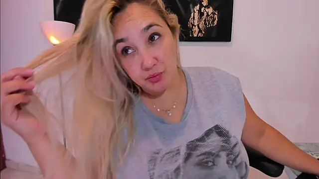 Eva MilfF online show from January 6, 1:08 pm