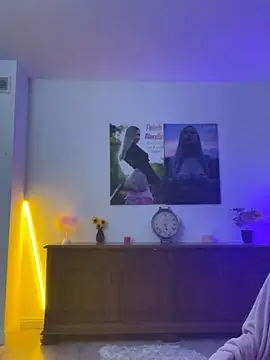 Snapshot of Cute-Alice chatting on February 5, 3:05 pm Cute-Alice online show from February 5, 3:05 pm