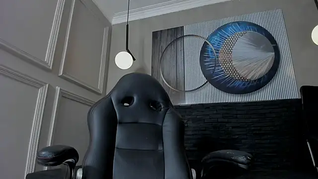 octavia rouse online show from December 17, 1:39 am