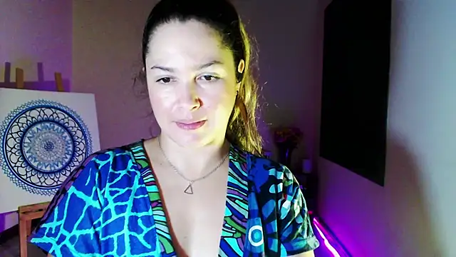 solamatista11 online show from February 25, 1:20 am