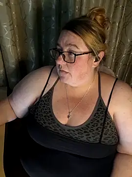 Iceprincess2bad4u online show from June 12, 6:07 pm