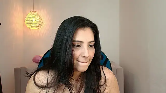 YummyAnna  online show from February 4, 7:53 pm