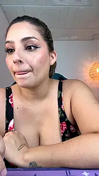 YummyAnna  online show from June 30, 8:32 pm