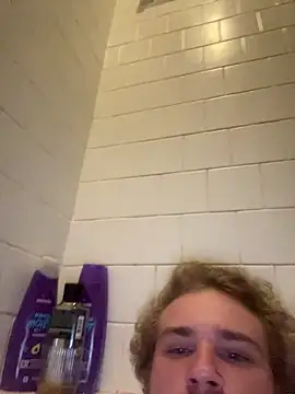 Snapshot of JondusS chatting on September 27, 1:32 am JondusS online show from September 27, 1:32 am