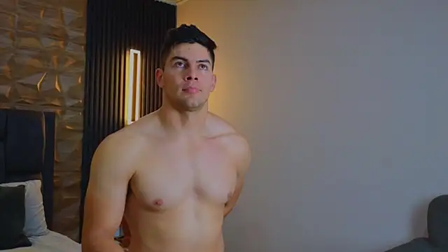 Snapshot of FelipeAndMarcello3 chatting on March 6, 11:31 pm FelipeAndMarcello3 online show from March 6, 11:31 pm