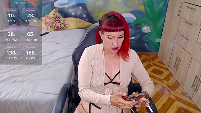 Eimy lorens online show from June 9, 7:47 pm