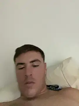 urielpereira online show from June 11, 11:25 pm