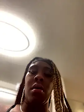 Snapshot of Foreignthababyy chatting on July 12, 1:51 am Foreignthababyy online show from July 12, 1:51 am