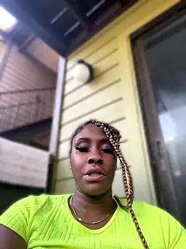 Snapshot of Foreignthababyy chatting on July 17, 12:45 pm Foreignthababyy online show from July 17, 12:45 pm