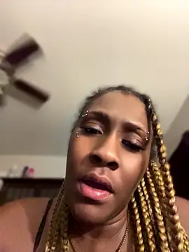 Snapshot of Foreignthababyy chatting on July 20, 12:47 am Foreignthababyy online show from July 20, 12:47 am