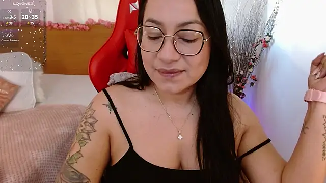 lucy luu  online show from January 23, 2:17 pm