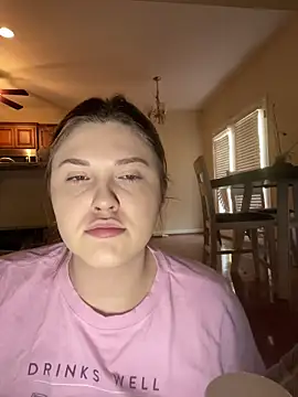 Snapshot of daddyarimm chatting on October 31, 3:24 pm daddyarimm online show from October 31, 3:24 pm