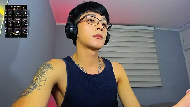 tom Howard online show from December 22, 6:10 am