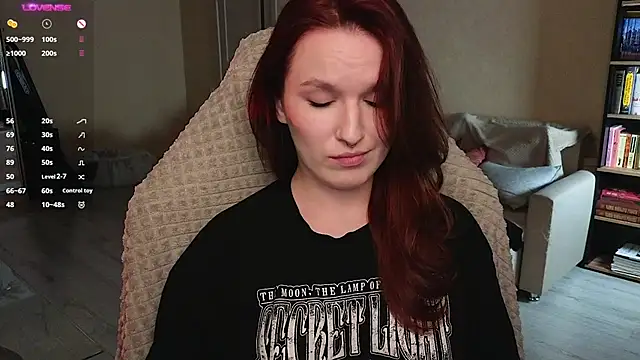 Val lava online show from December 4, 8:39 pm