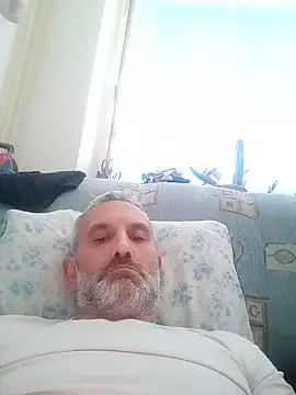 Snapshot of Markmarak chatting on June 14, 10:28 am Markmarak online show from June 14, 10:28 am