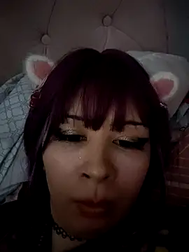 Haru Queenn online show from March 2, 10:05 pm