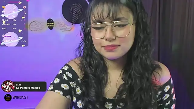 Snapshot of mary_diaz1 chatting on January 12, 1:53 am mary diaz1 online show from January 12, 1:53 am