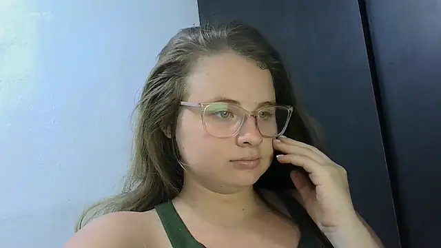 HellenMiyer1111 online show from June 3, 11:10 pm