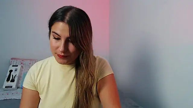 amelie collins online show from January 31, 2:37 am