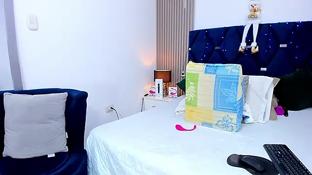 gabytyara2 online show from December 18, 4:35 pm