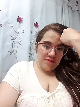 karlythothxh online show from November 18, 9:30 pm