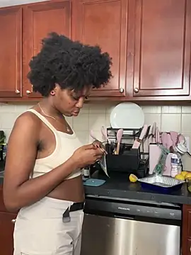 mochamimi online show from October 25, 9:31 pm