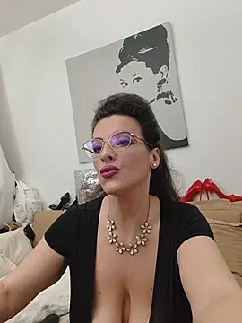 RebeccaNoble online show from June 14, 12:41 am