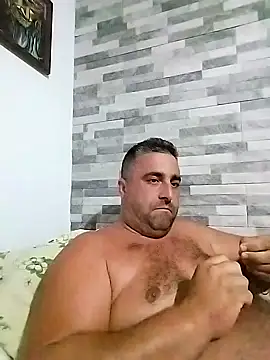 ADRIAN ADI40 online show from September 26, 4:05 am