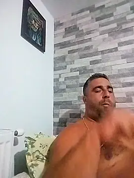 ADRIAN ADI40 online show from September 26, 4:44 pm