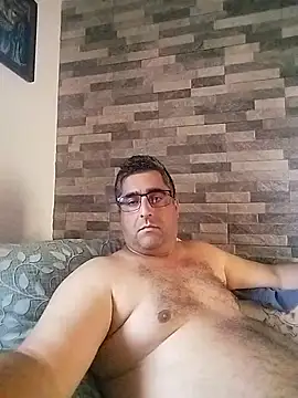 Snapshot of ADRIAN_ADI40 chatting on May 6, 8:52 am ADRIAN ADI40 online show from May 6, 8:52 am