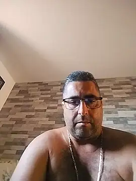 Snapshot of ADRIAN_ADI40 chatting on May 26, 1:07 pm ADRIAN ADI40 online show from May 26, 1:07 pm