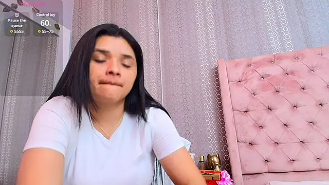 Snapshot of indi_catalina chatting on February 21, 12:06 pm indi catalina online show from February 21, 12:06 pm