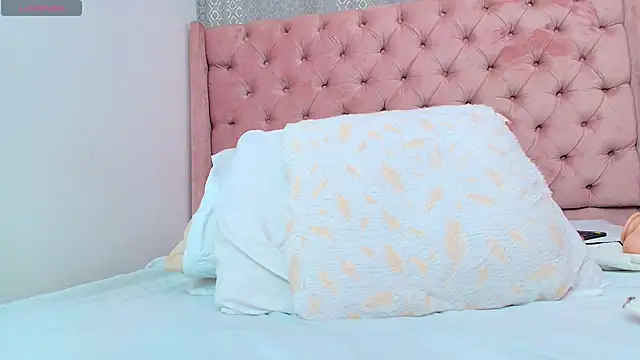 Snapshot of indi_catalina chatting on March 16, 4:56 pm indi catalina online show from March 16, 4:56 pm