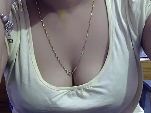 Snapshot of Your_wild_Dia chatting on May 23, 5:45 am Your wild Dia online show from May 23, 5:45 am