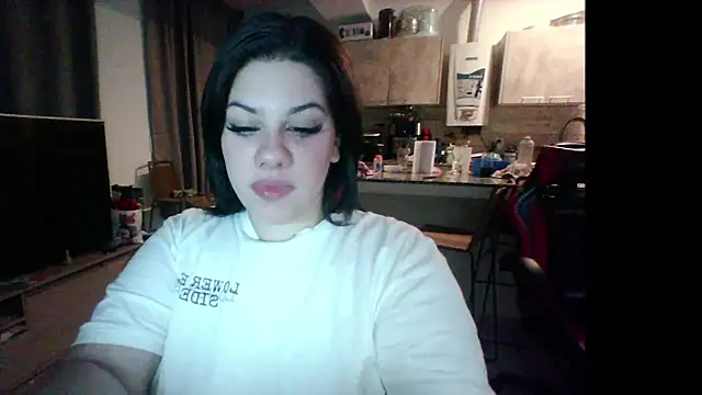 Snapshot of Janefruti chatting on February 9, 6:50 am Janefruti online show from February 9, 6:50 am