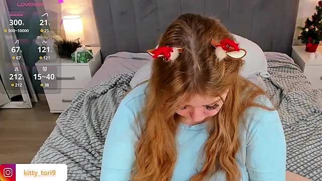 Tori cat online show from December 15, 1:22 pm