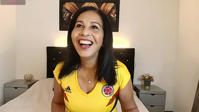 Snapshot of Shanon_mature chatting on June 17, 7:15 pm Shanon mature online show from June 17, 7:15 pm