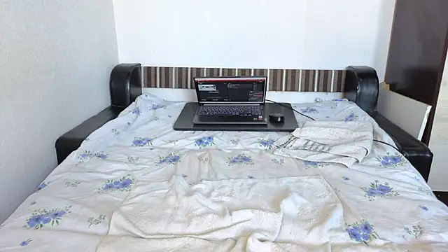 Snapshot of sweet-tinqerbell chatting on July 1, 9:33 am sweet-tinqerbell online show from July 1, 9:33 am