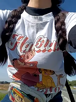 Snapshot of tinny_williams chatting on October 2, 11:50 am tinny williams online show from October 2, 11:50 am