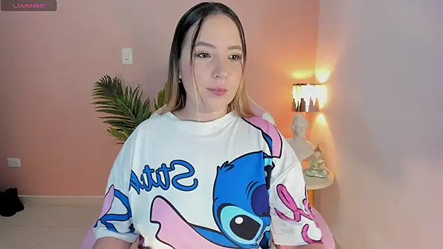 Snapshot of HannaMiller_1 chatting on November 8, 7:41 am HannaMiller 1 online show from November 8, 7:41 am