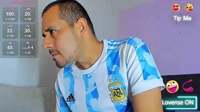 jhonyalzate2 online show from January 12, 12:44 pm