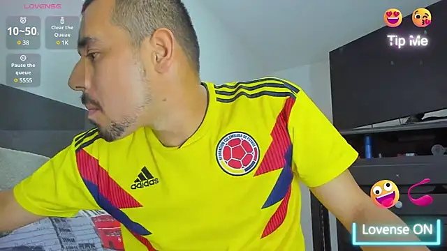 jhonyalzate2 online show from January 29, 3:01 am