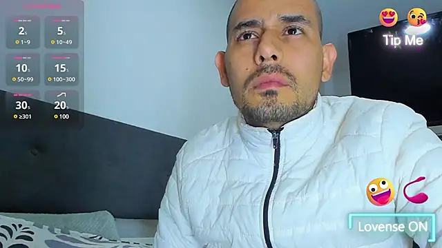 jhonyalzate2 online show from February 7, 4:59 am