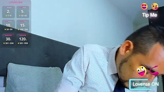 jhonyalzate2 online show from March 11, 1:26 am