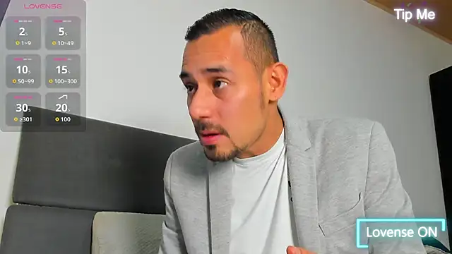 Snapshot of jhonyalzate2 chatting on May 5, 1:57 am jhonyalzate2 online show from May 5, 1:57 am