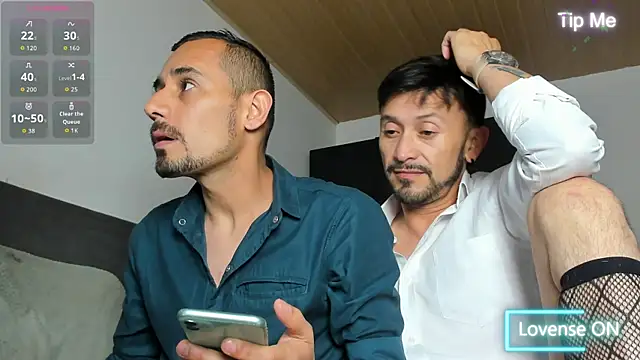 jhonyalzate2 online show from July 5, 11:01 pm