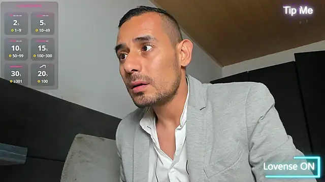 jhonyalzate2 online show from July 15, 2:50 am