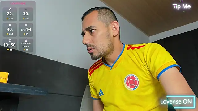 jhonyalzate2 online show from July 17, 12:12 pm